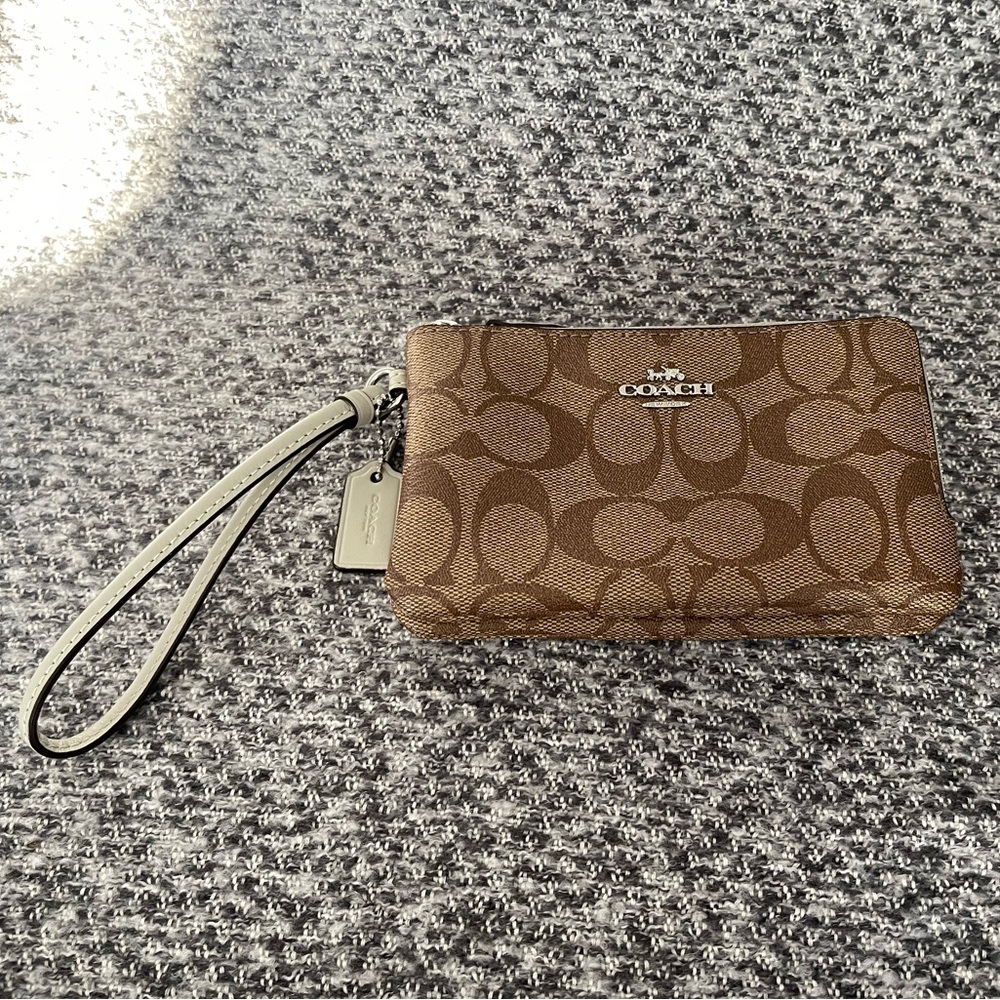 Coach - Monogram Wallet/Wristlet
